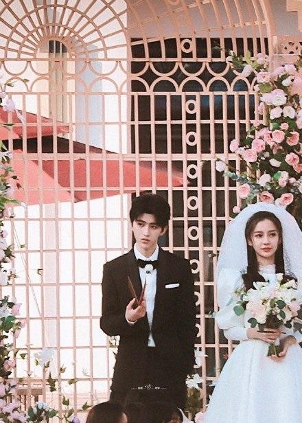 许飞p图黄晓明婚纱照不算什么baby和蔡徐坤在真人秀里结婚