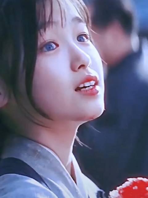 去客户端观看更多小视频 打开 122 评论 小千代的眼