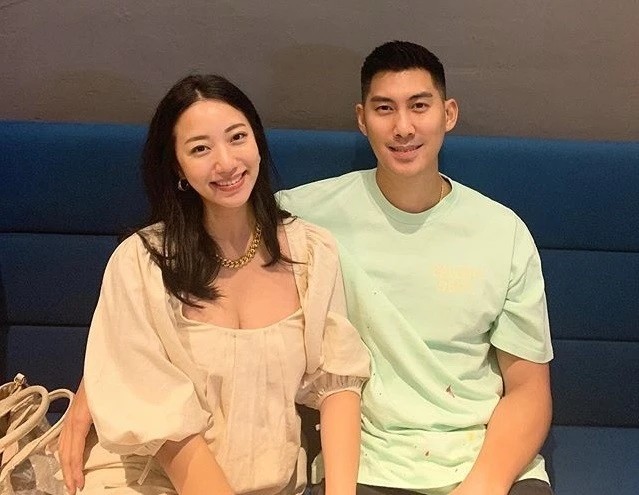 毛加恩晒医院照片报平安妻子胎盘已经稳定等待宝宝的降临