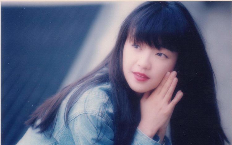 她是香港一代天后,与张学友相知30年,巅峰时选择退出至今未婚|陈慧娴