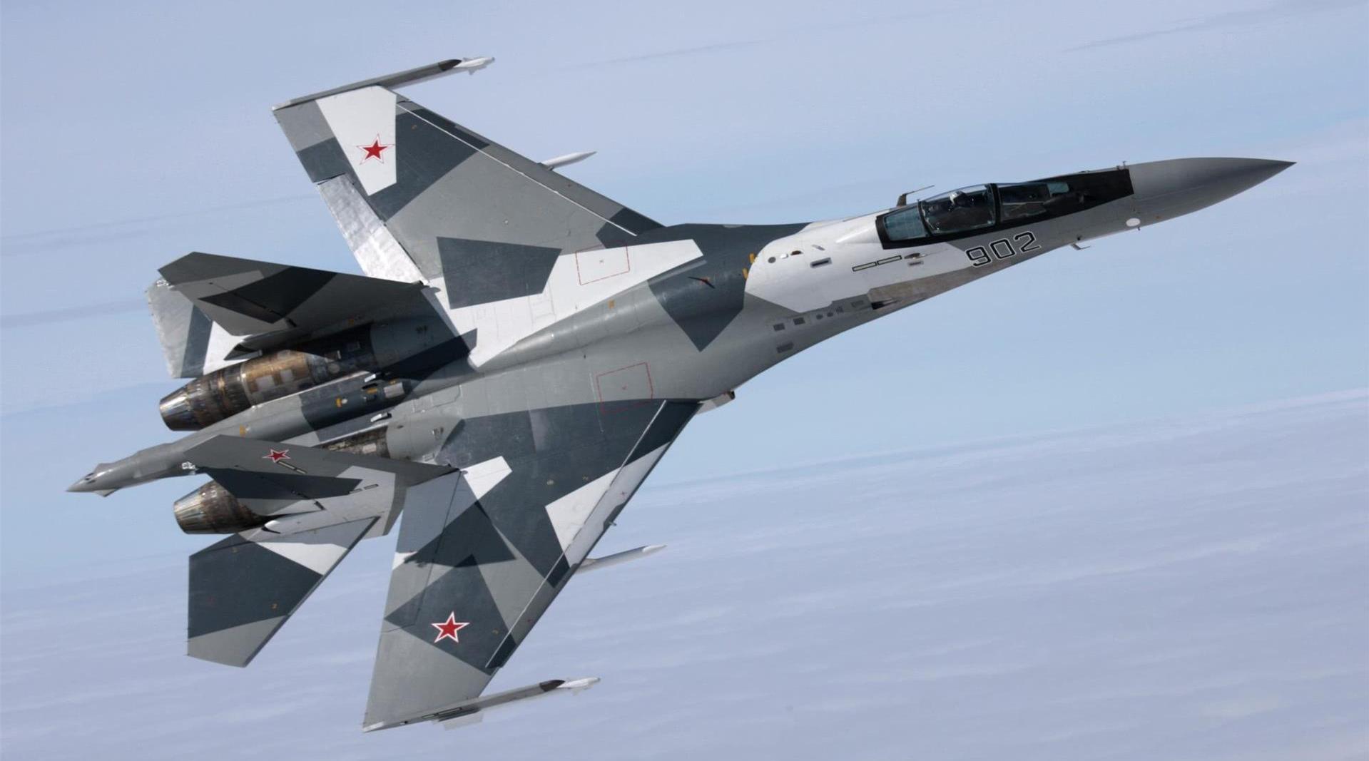 这次已不是中国,又一国接收首架苏35战机,军方立刻下达战斗命令