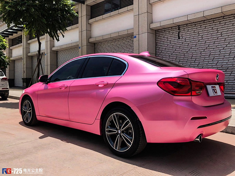 宝马1系车身改色电光公主粉rg瑞集改色膜广东韶关加盟店出品