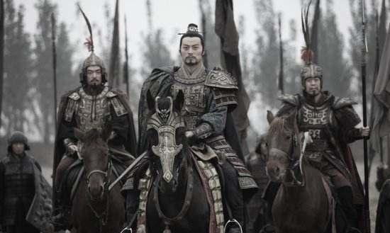 古代将军为什么经常要系上披风,只是为了装酷吗?其实大有用处