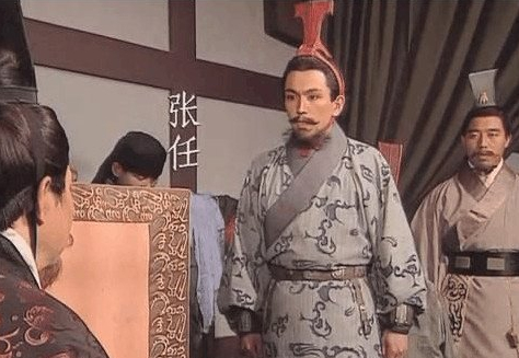 这斩杀庞统的就是童渊的第一个弟子,张任.