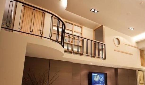 邓伦的豪宅,连客厅都是两层的