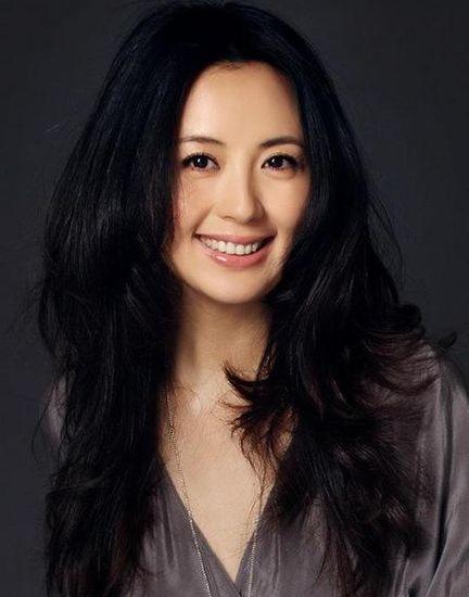 女星拍戏意外怀孕,选择勇敢生娃,如今孩子11岁还不知生父是谁?