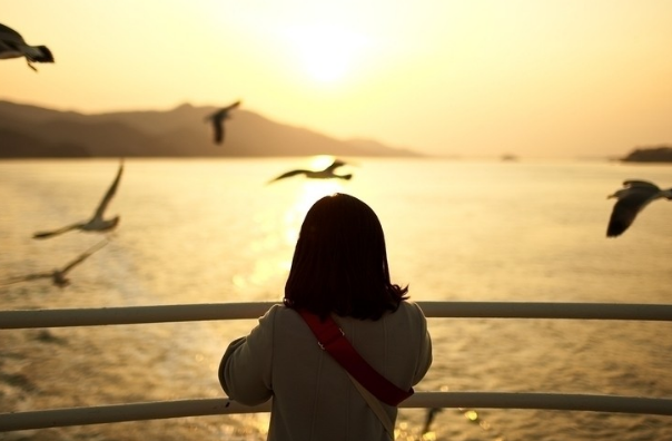 心理测试哪个背影最落寞测出你前任心里还有没有你