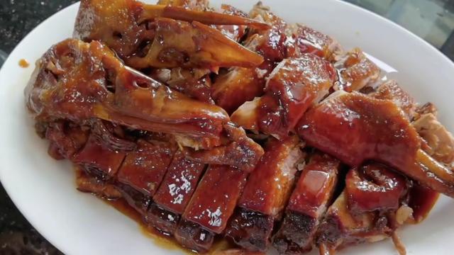 广式"五味鸭"家庭式做法,香气四溢味道很赞