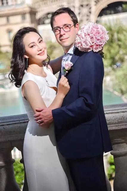 儿子取名为张帅帅,但父亲到底是何人,一直不得而,似乎和蔡程也分开了