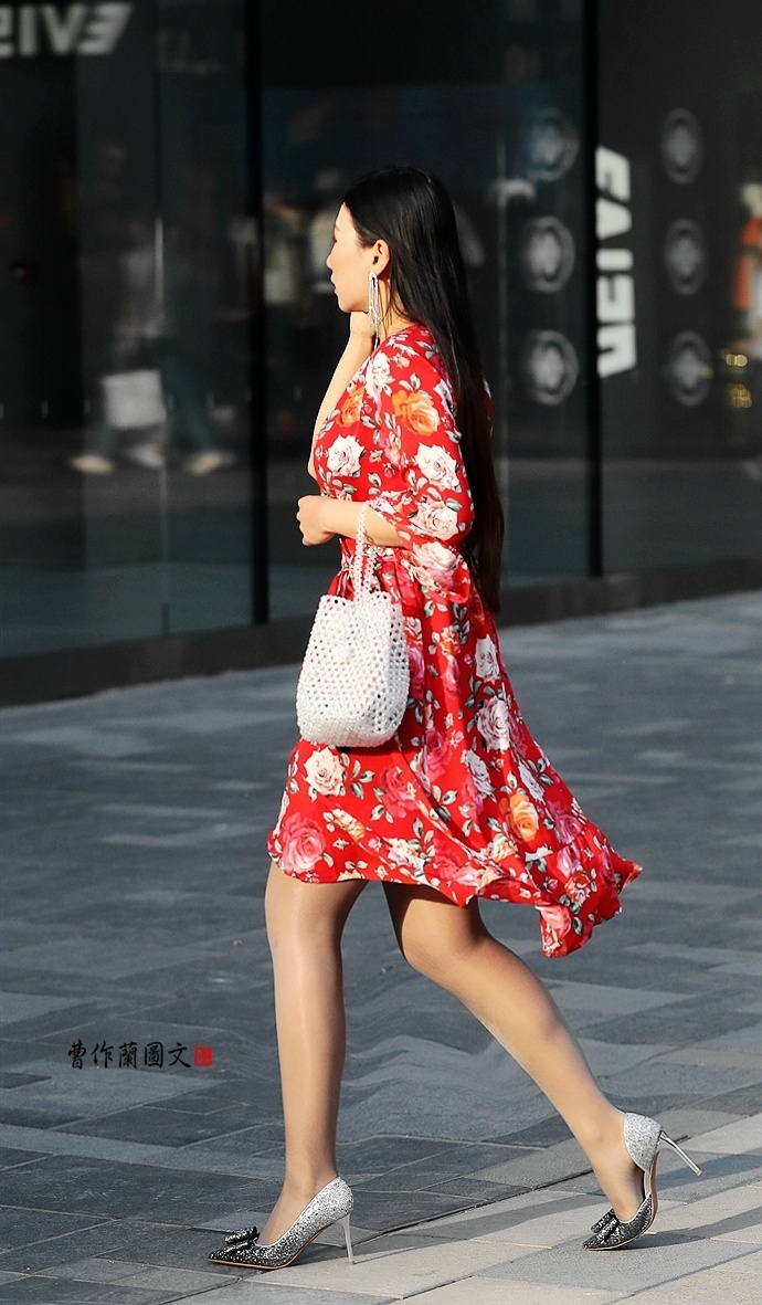 曹作兰艺术行走