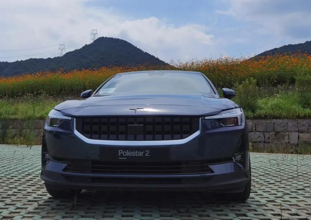 试驾：Polestar极星理性到来，好开的Polestar2