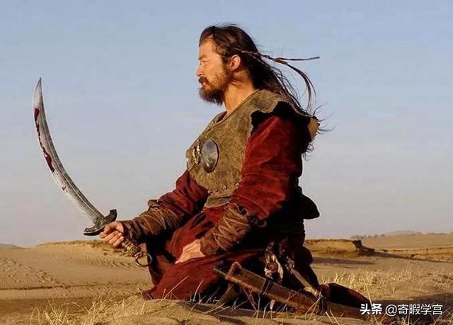 古代冷兵器时代游牧民族用弯刀中原政权用直刀大有玄机