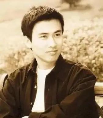 柳云龙妻子误会他和陈数有事跟踪引发婚姻危机今53岁怎样了
