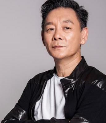 "破烂侯"李光复:儿时拿金条当积木,住上亿四合院,今过成这样