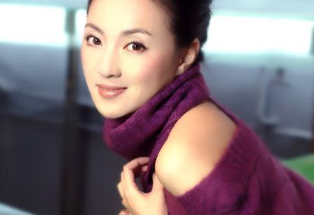 她曾5登春晚,正红时因"潜规则"抑郁,今47岁皈依佛门求救赎