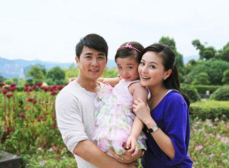 戴娇倩晒女儿照,小姑娘越来越可爱了,遗传了妈妈的高颜值