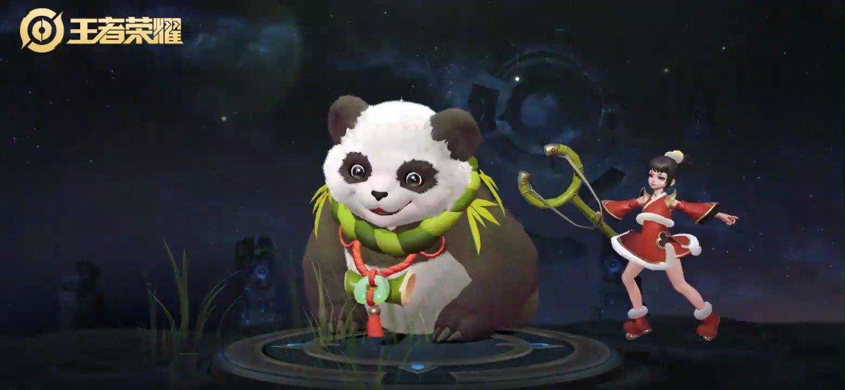 熊猫樱浜笑盈盈地吃竹叶圆润大脸甜甜笑容萌化你的少女心