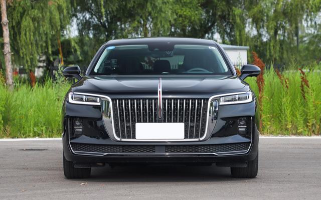 这台霸气的红旗即将上市,尽显东方豪华之美