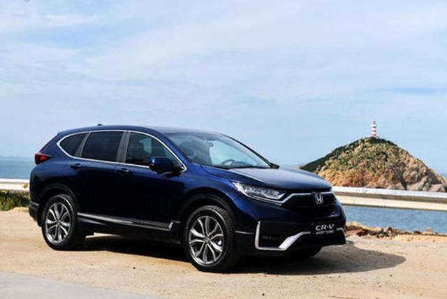 智电横评|日系三剑客，CR-V、RAV4、奇骏到底怎么选？