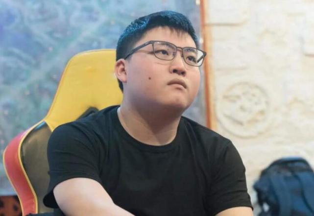 拳头宣布S11继续在中国举办,uzi也传来好消息,明年可能会回归休闲区蓝鸢梦想 - Www.slyday.coM 拳头宣布S11继续在中国举办,uzi也传来好消息,明年可能会回归休闲区蓝鸢梦想 - Www.slyday.coM