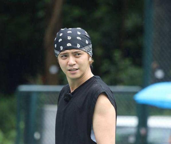 据大根透露,在罗志祥生日当天他有亲自登门为罗志祥送去祝福,罗志祥