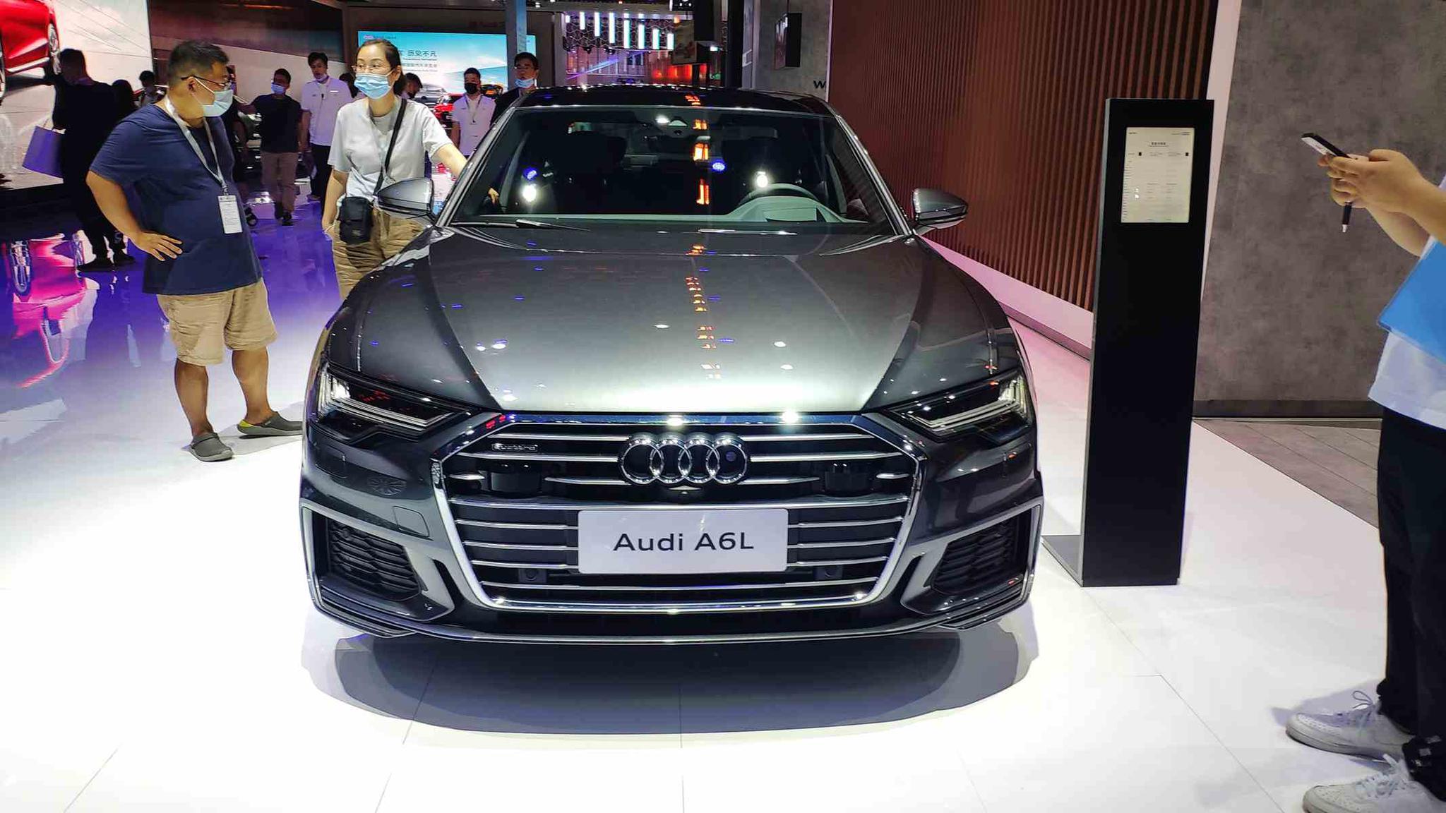 2020年成都车展:奥迪a6l实车