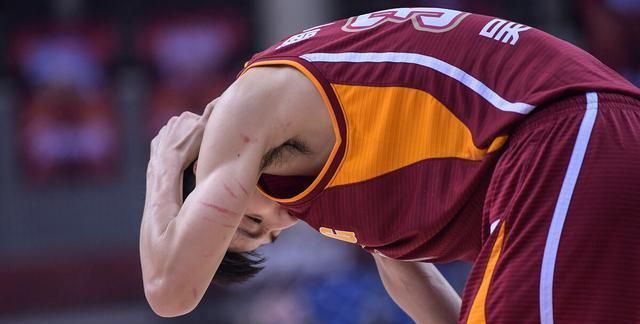 真相大白吴前在线回答手臂伤痕出处都欠高诗岩一个道歉