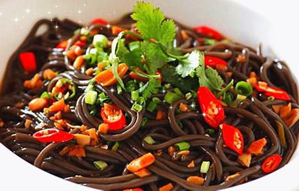 凉拌蕨根粉为什么做的那么好吃其实诀窍很简单你也可以做