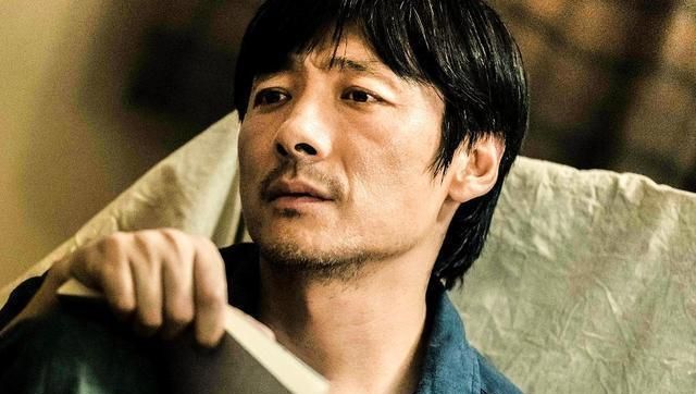 46岁祖峰近照曝光发福明显,身材走形被调侃气质不再