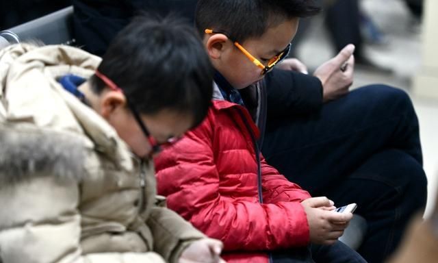 防止孩子沉迷电子产品记住以下几点