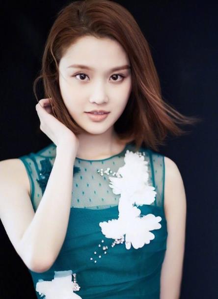 来自江西的七位美女明星,个个美若天仙,你最喜欢谁?