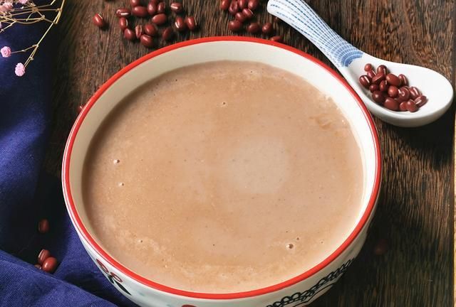 早餐别喝牛奶了用红豆煮碗豆浆味道香浓营养高女人要多喝