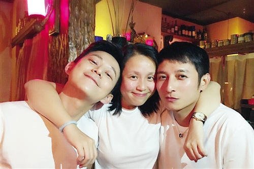 龙丹妮坦言,从不阻拦艺人谈恋爱,前提是做到这一点