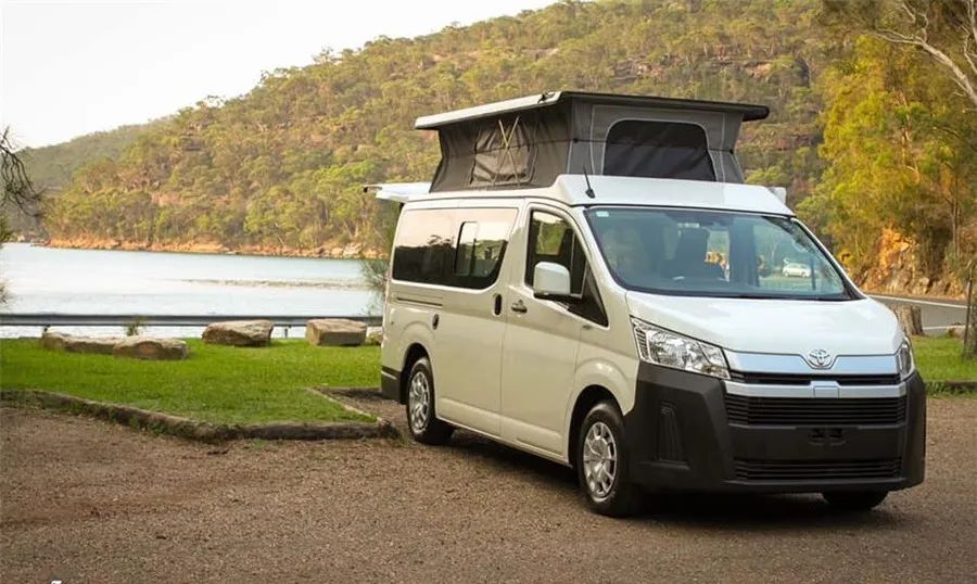 2020款丰田海狮房车上市!配3.5l汽油机 自动挡,上下2层楼住4口