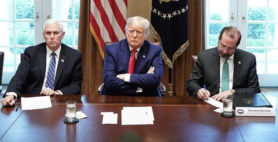 美国新冠疫苗可能10月问世,对特朗普是好事还是坏事?休闲区蓝鸢梦想 - Www.slyday.coM 美国新冠疫苗可能10月问世,对特朗普是好事还是坏事?休闲区蓝鸢梦想 - Www.slyday.coM