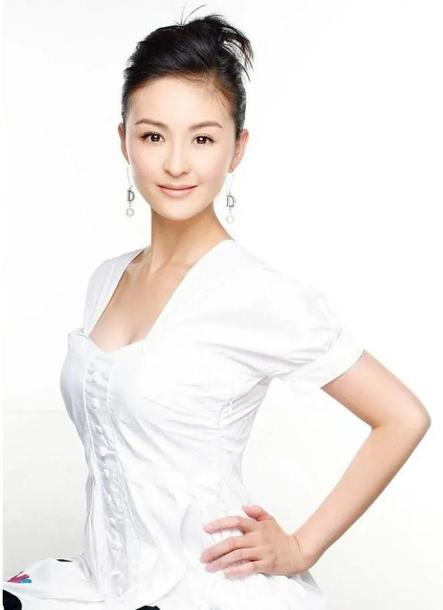 她曾是小张柏芝一年演六部女一 如今在《三十而已》当配角