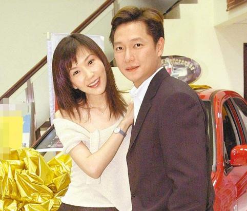 她出道28年0绯闻,被誉为"苦情皇后",至今仅仅谈过一场恋爱