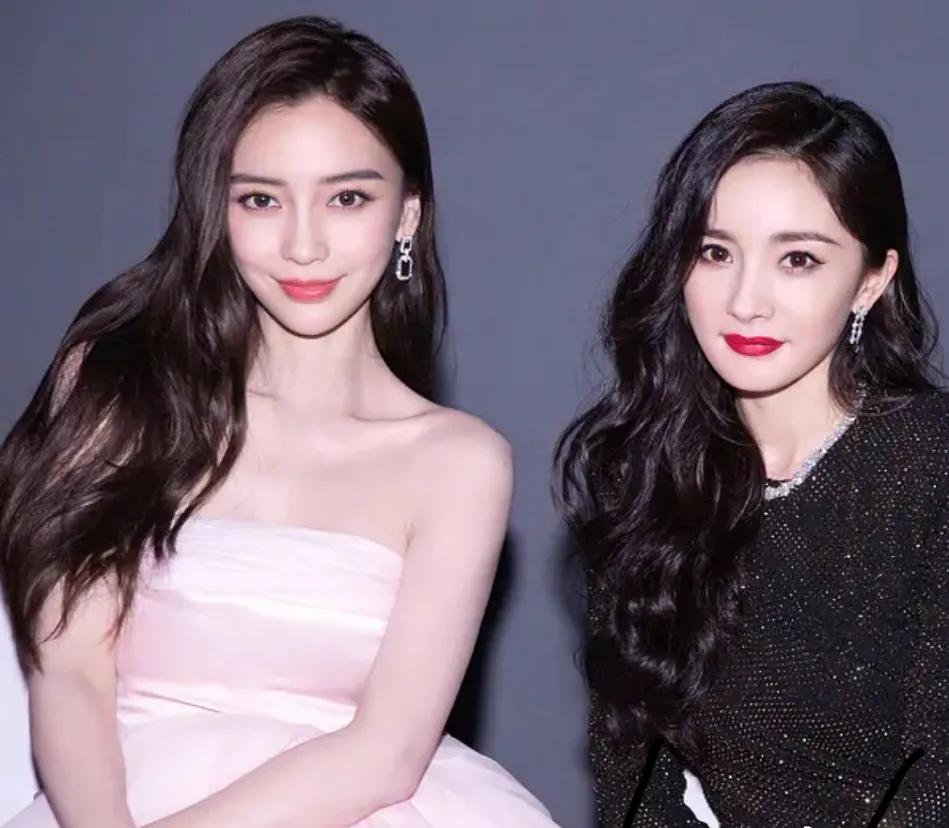 baby杨幂久违同框,关掉10级滤镜被抓拍,一个小仙女一个御姐范