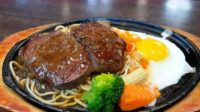 爱吃牛肉的朋友要注意啦,教你营养美味的牛排面,好吃又解馋