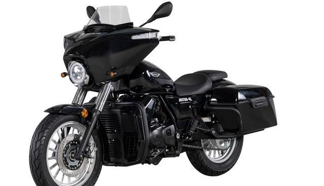 售价不到2万,却有哈雷大滑翔的气质!国产新巡航亮相,20升油箱