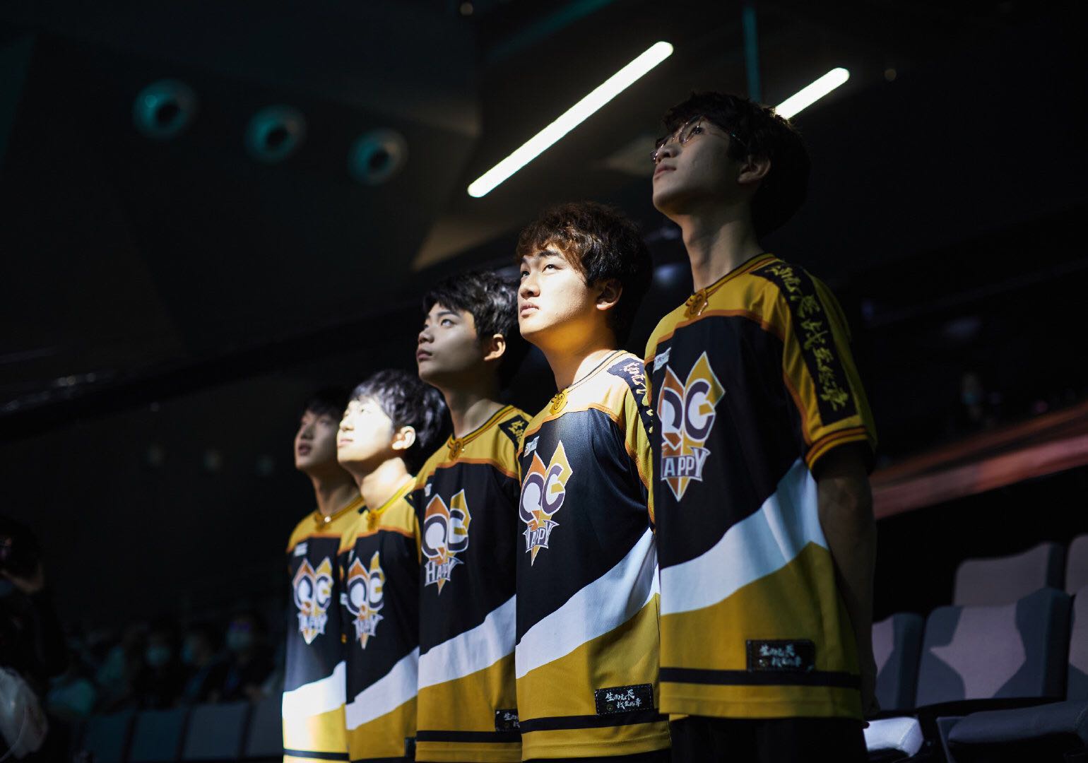 kpl:飞牛刺痛成qg常青树,杰杰选择挂牌,辅助成最大变动点?