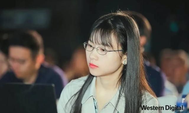 年薪156万！湖南美少女斩获华为天才少年offer，初中却是超级学渣