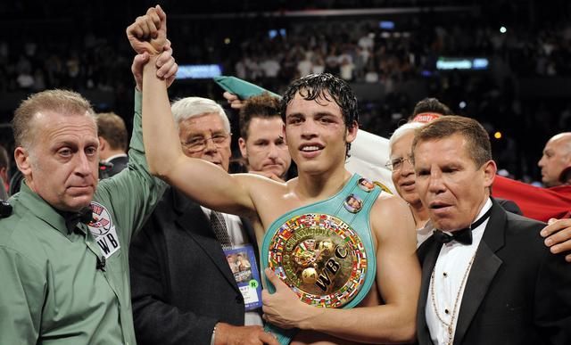 老查维兹将于9月25日重返拳台,对阵前五个级别的世界拳王阿尔斯