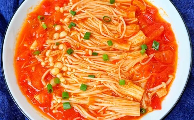 超好吃的茄汁金针菇酸爽开胃减肥必备