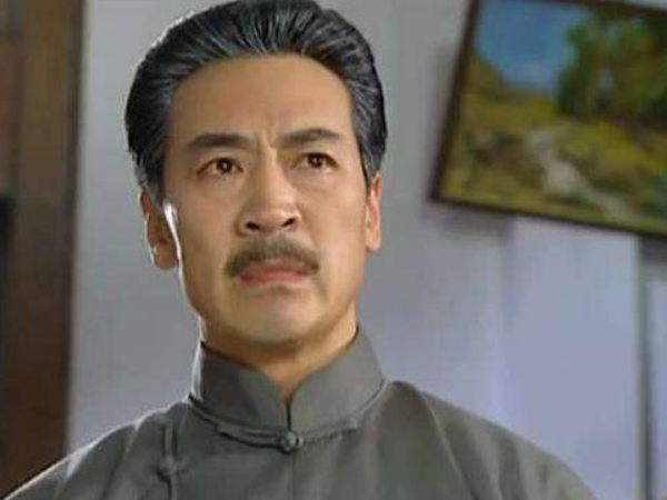 情深深雨蒙蒙将陆振华12个女儿的名字连在一起才知他有多痴情