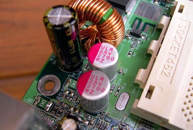 固态主板和普通的区别