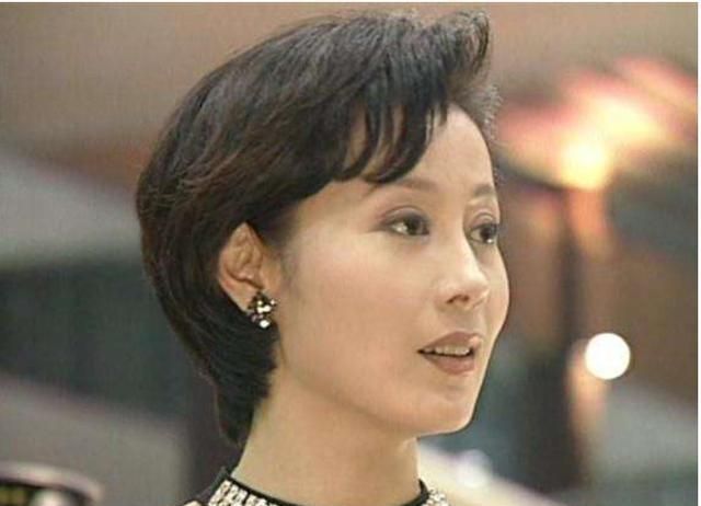 导演尤小刚3婚2离,被抛弃的第2任妻子邬倩倩,如今怎样了?