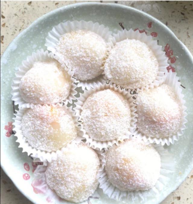 八月教你在家自制糯米糍,香甜软糯,味道不输外面甜品店孩子喜欢