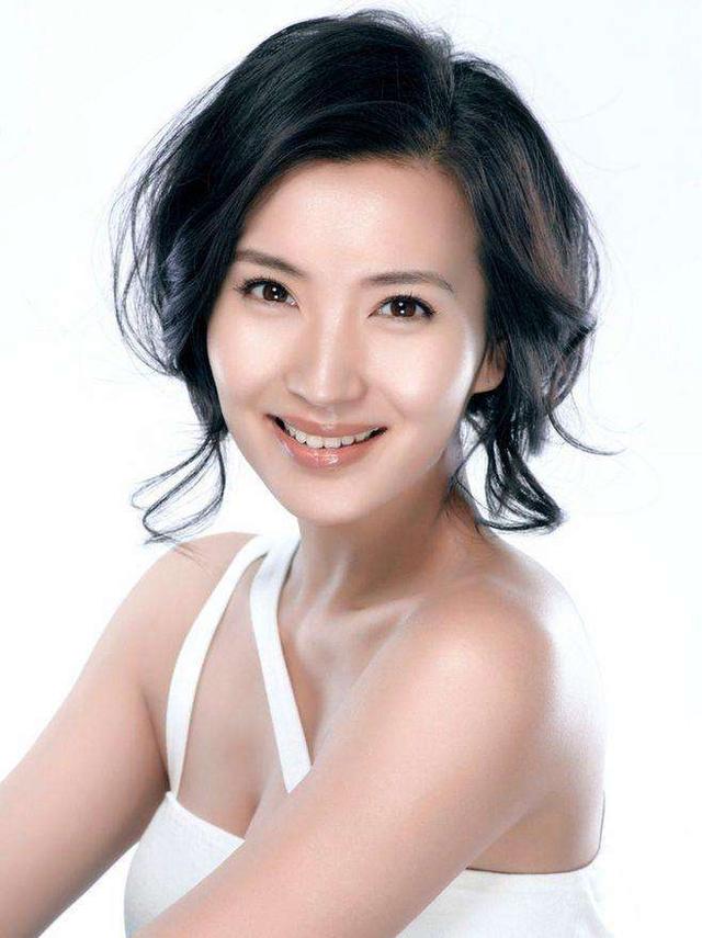 娱乐圈活得最通透的女明星当红之年选择当老师如今身家过亿