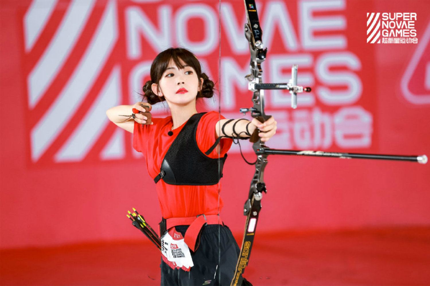 《超新星运动会》小组赛 赖美云表演女子武术帅气吸睛